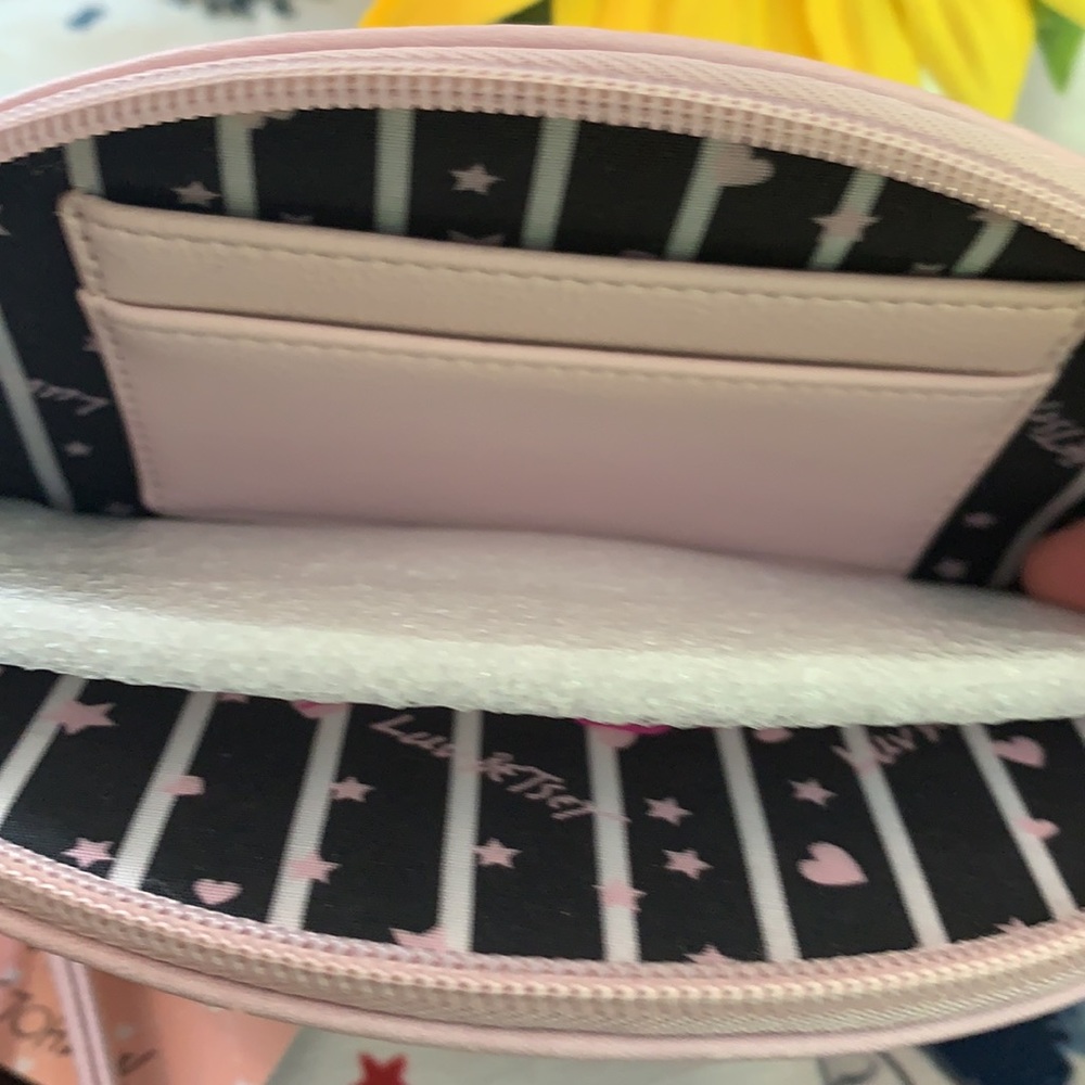 New Betsey Johnson Wristlet Unicorn Wallet - Picture 5 of 5